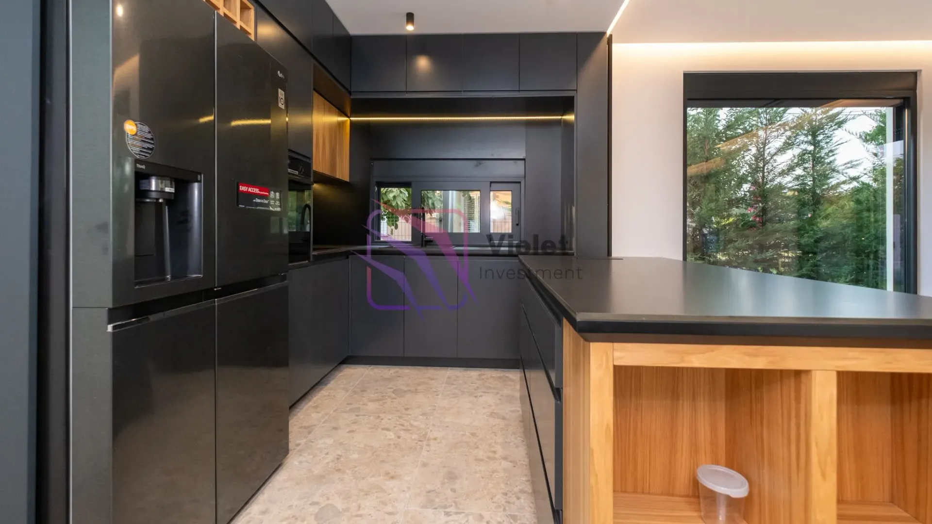 Izdavanje, kuća, 180m², Gornja Gorica, Podgorica
