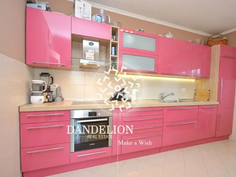 Izdavanje, dvosoban stan, 88m², City Kvart, Podgorica - image 8