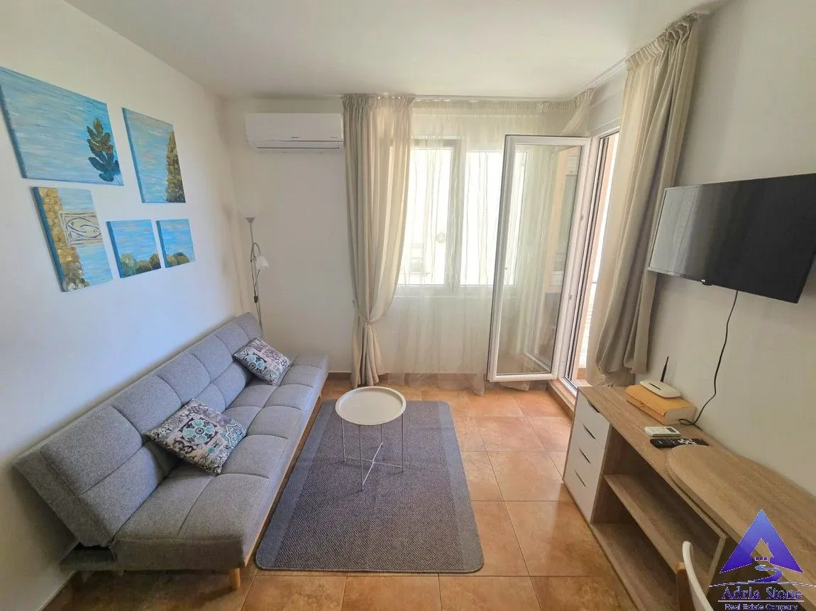 Prodaja, jednosoban stan, 38m², Podkošljun, Budva
