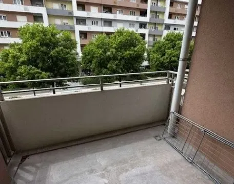 Rent, one bedroom apartment, 50m², Central Point, Podgorica - image 11