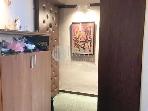 Izdavanje, četvorosoban stan, 91m², Cvetni Trg, Vračar Sve Podlokacije - image 3