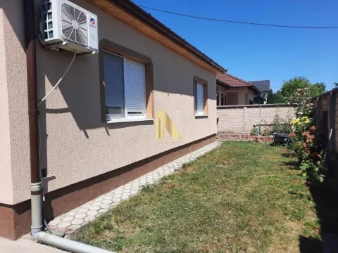 Prodaja, kuća, 114m², Mali Radanovac, Subotica - image 2