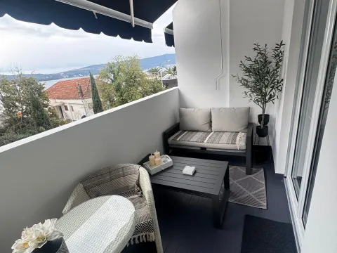 Izdavanje, jednosoban stan, 60m², Centar, Tivat - image 14