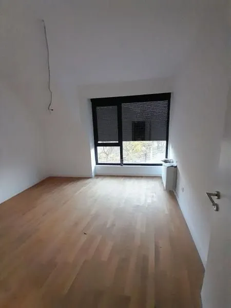 Rent, office space, 130m², Palilula, Niš