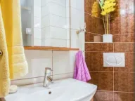 Izdavanje, jednosoban stan, 52m², Centar, Budva - image 7