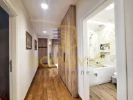 Prodaja, četvorosoban stan, 115m², Južni Bulevar, Vračar Sve Podlokacije - image 10