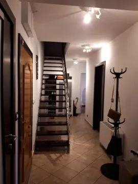 Izdavanje, trosoban stan, 190m², Preko Morače, Podgorica - image 23