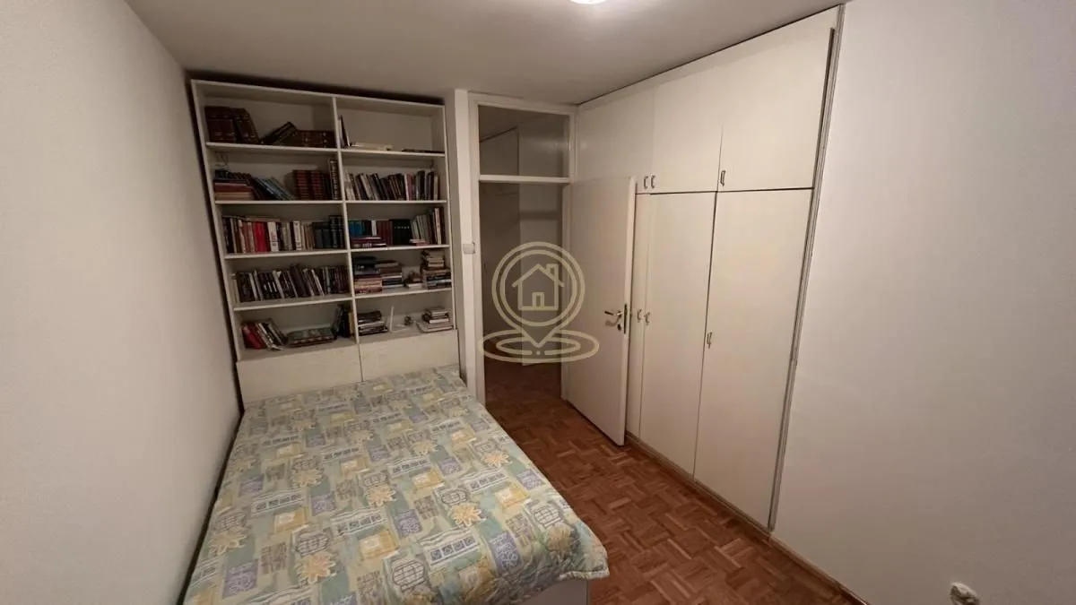 Izdavanje, četvorosoban stan, 100m², Savski Venac, Beograd