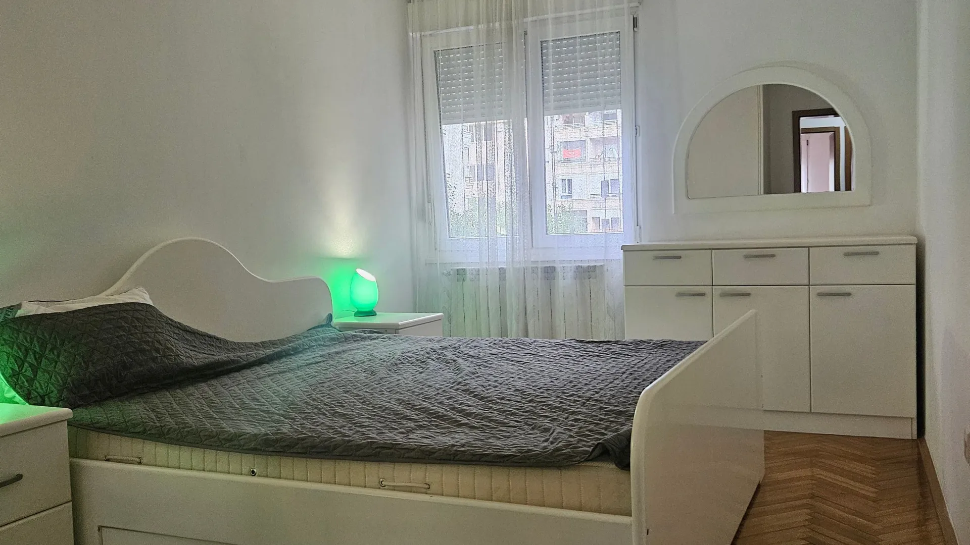 Izdavanje, dvosoban stan, 62m², City Kej, Podgorica