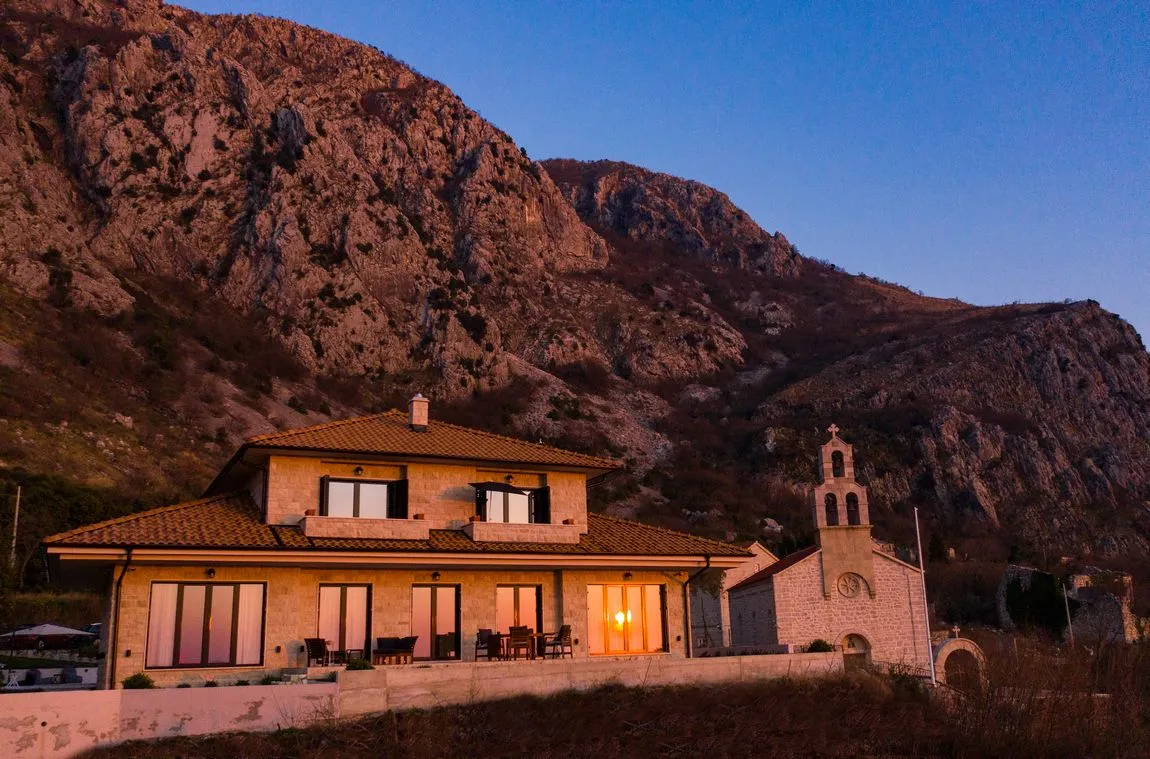 Sale, house, 183m², Tudorovići, Budva