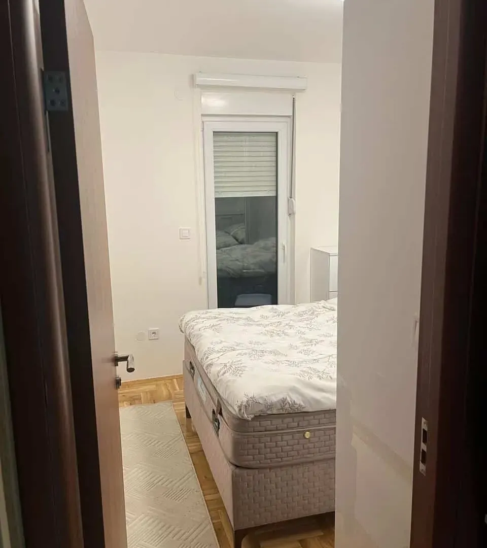 Izdavanje, jednosoban stan, 40m², City Kvart, Podgorica