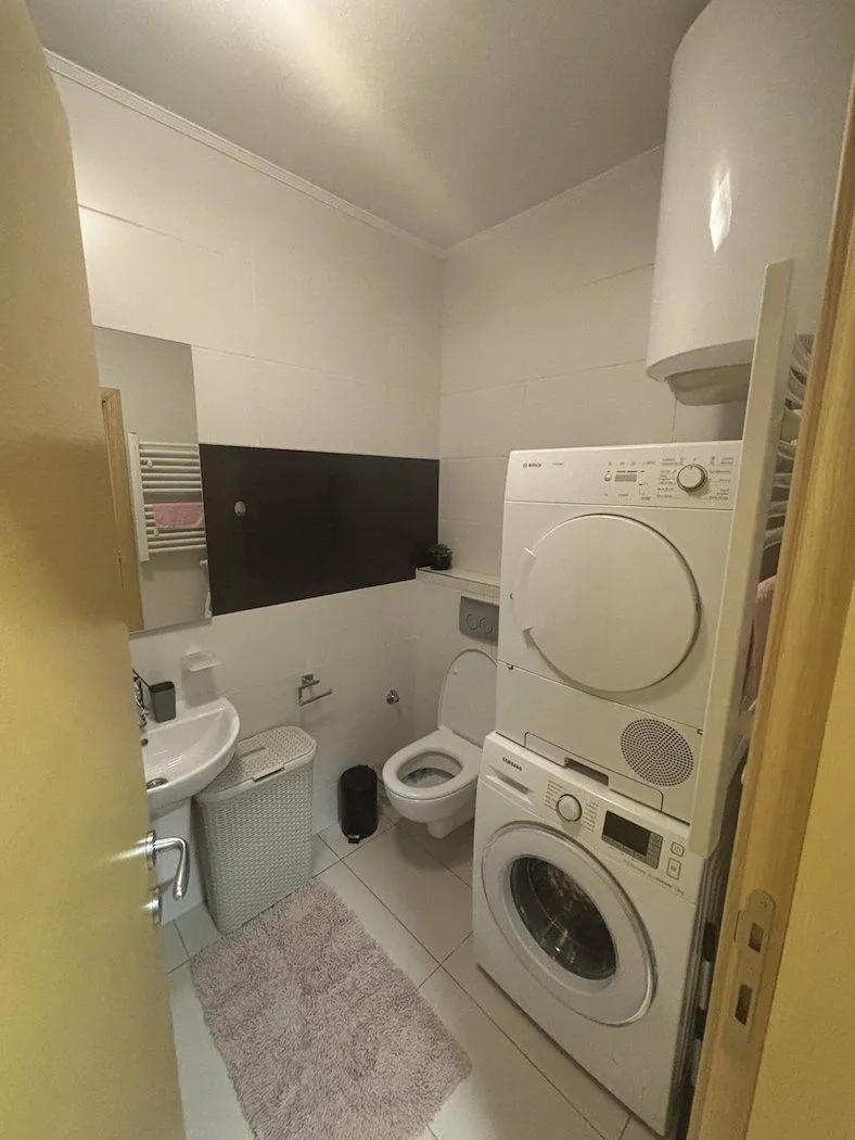Izdavanje, jednosoban stan, 50m², Stari grad, Novi Sad