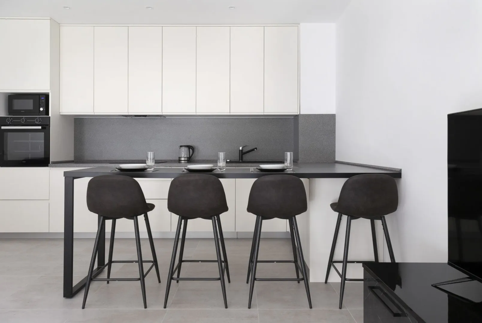 Prodaja, dvosoban stan, 61m², Kotor, Crna Gora