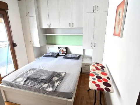 Izdavanje, dvosoban stan, 70m², Stari Aerodrom, Podgorica - image 9