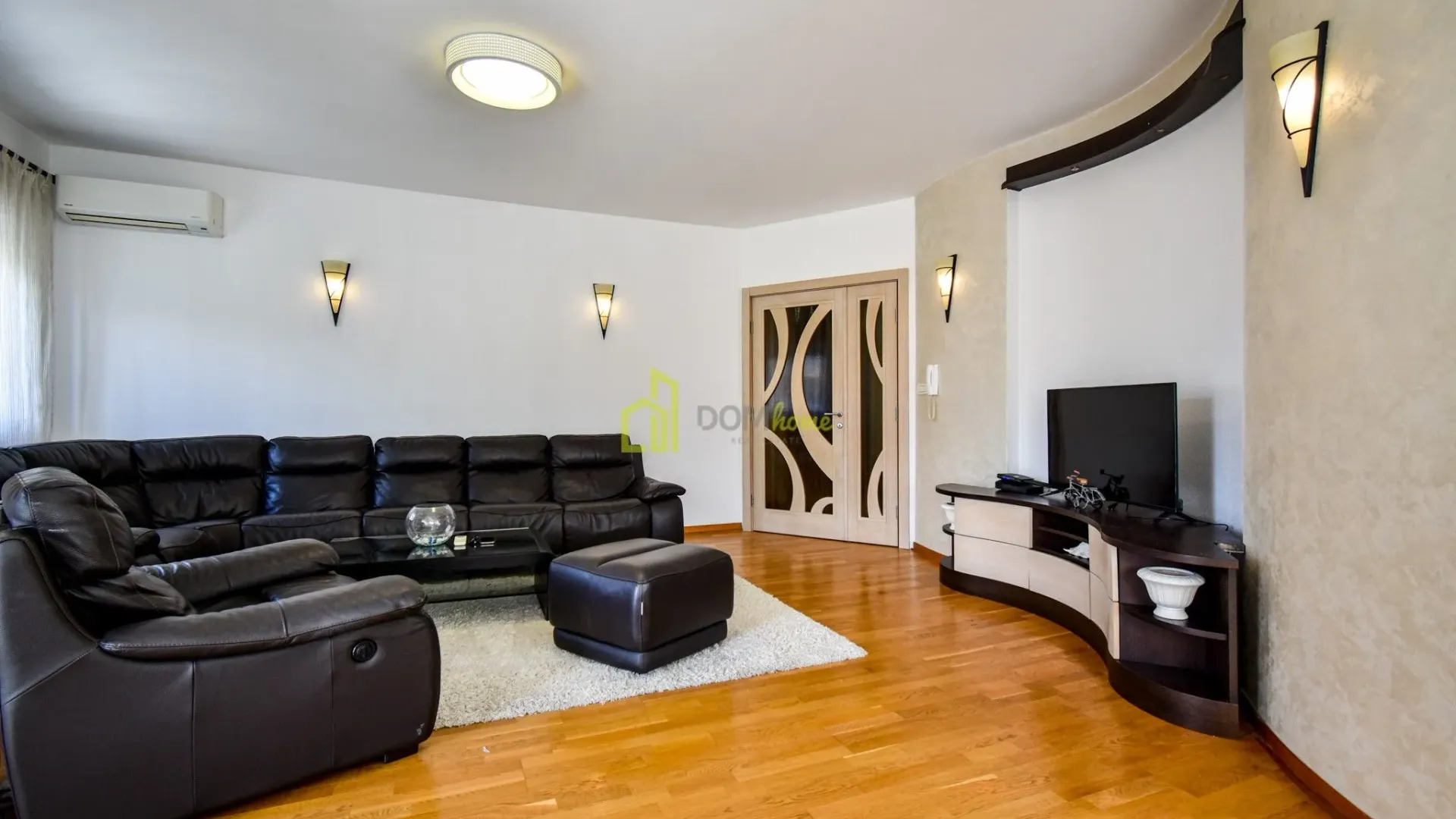 Rent, three bedroom apartment, 120m², City Kvart, Podgorica