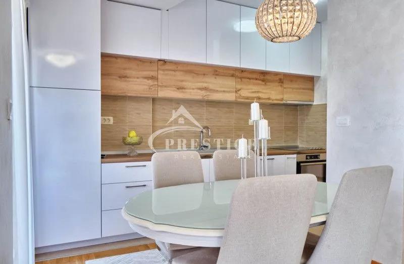 Prodaja, dvosoban stan, 70m², Drač, Podgorica