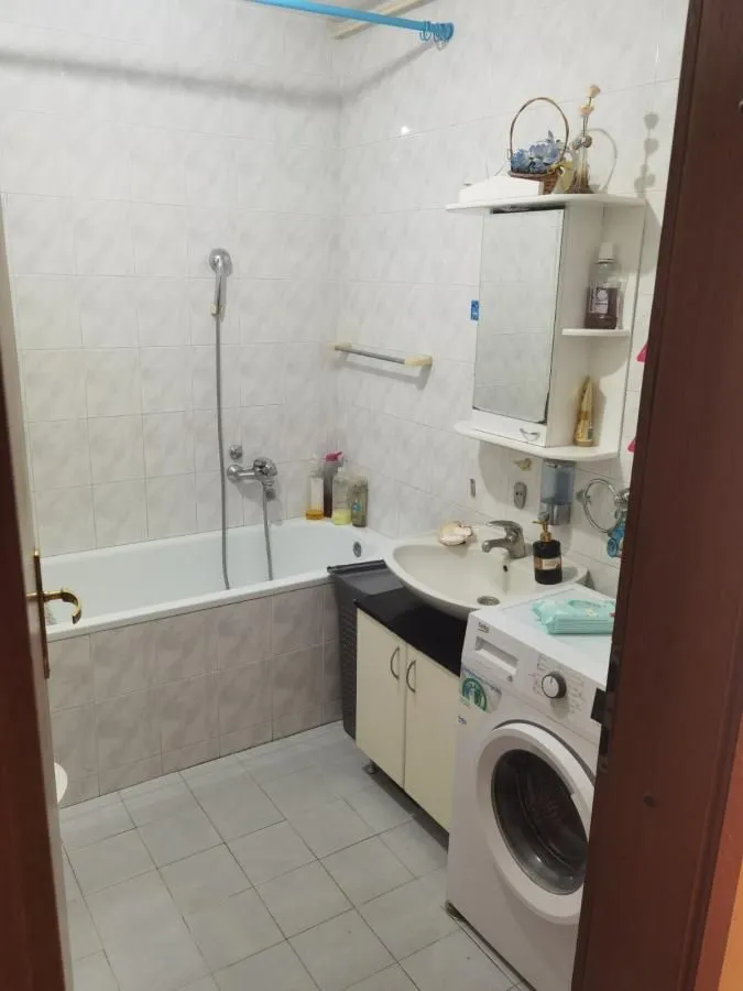 Prodaja, trosoban stan, 79m², Novo naselje, Novi Sad