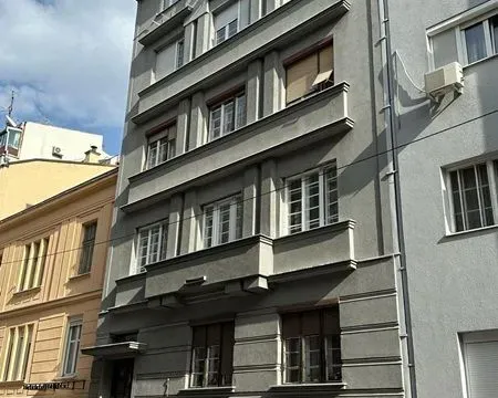 Izdavanje, trosoban stan, 120m², Slavija, Vračar Sve Podlokacije - image 10