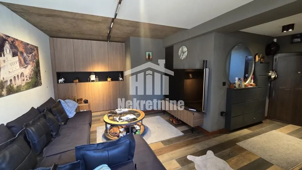 Sale, three bedroom apartment, 80m², Slavujev Venac, Zvezdara Sve Podlokacije