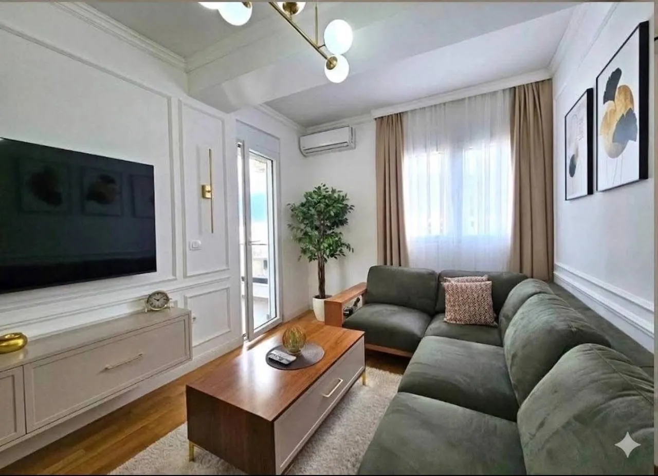 Prodaja, jednosoban stan, 47m², Centar, Bar