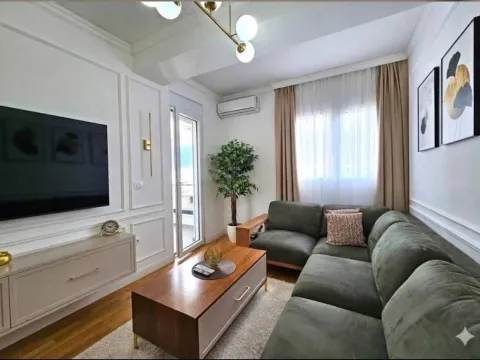 Prodaja, jednosoban stan, 47m², Centar, Bar - image 5