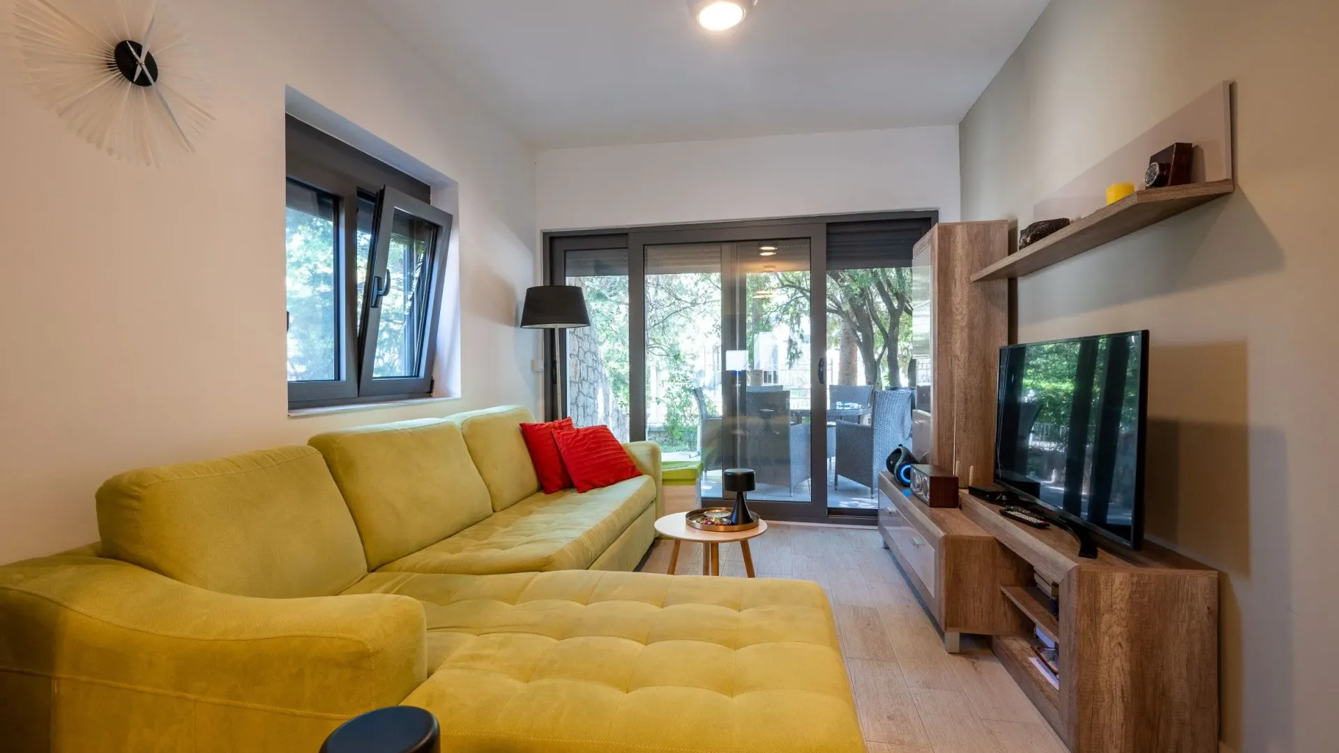 Sale, house, 100m², Utjeha, Bar