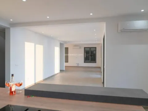 Prodaja, kuća, 420m², Blizikuće, Budva - image 21