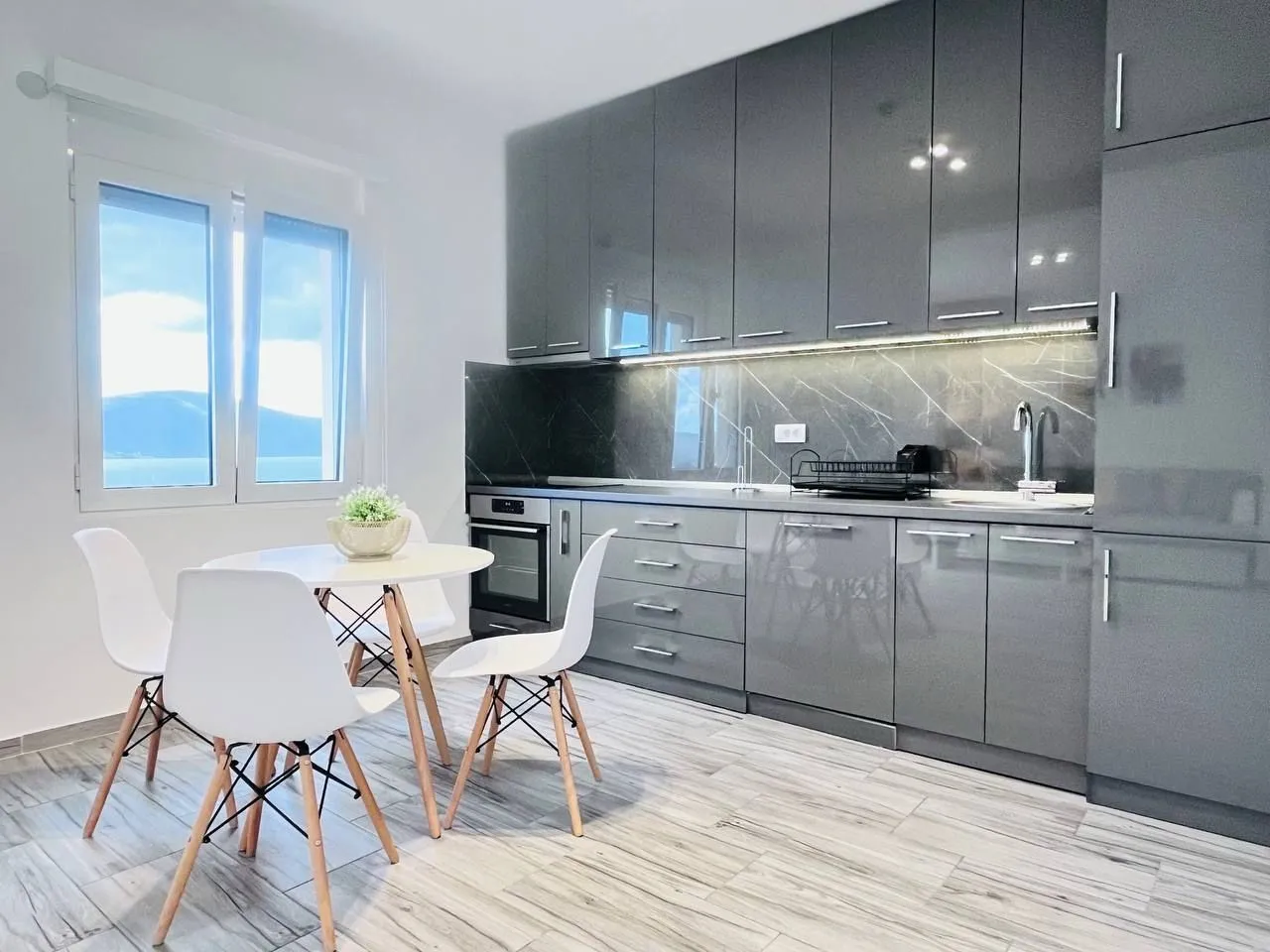 Sale, two bedroom apartment, 55m², Mažina, Tivat