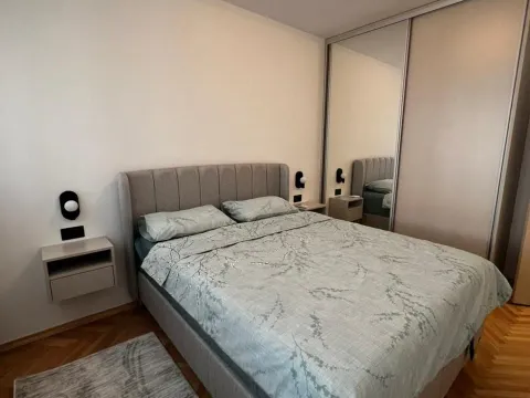 Izdavanje, trosoban stan, 102m², Preko Morače, Podgorica - image 13