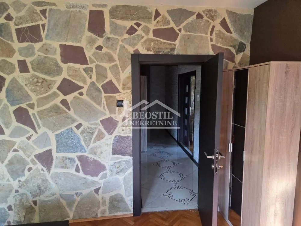 Prodaja, četvorosoban stan, 80m², Partizanov Stadion, Beograd
