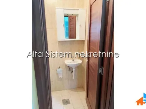 Izdavanje, trosoban stan, 65m², Južni Bulevar, Vračar Sve Podlokacije - image 18