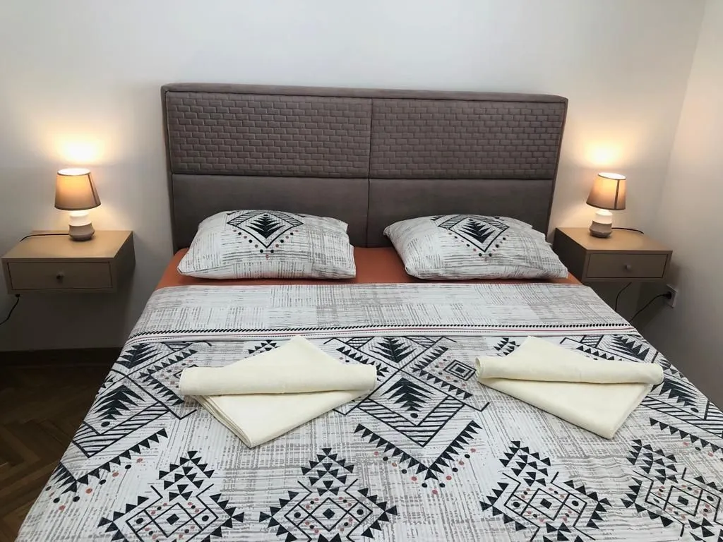 Rent, one bedroom apartment, 58m², Budva, Crna Gora