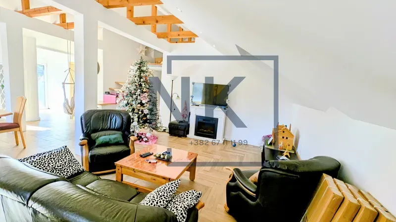 Izdavanje, trosoban stan, 130m², Vranići, Podgorica