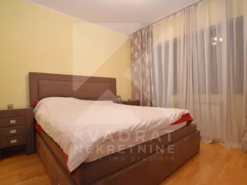 Izdavanje, kuća, 128m², Stari Aerodrom, Podgorica - image 10