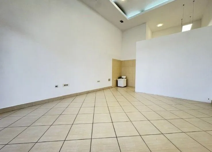 Rent, office space, 23m², Stari Aerodrom, Podgorica