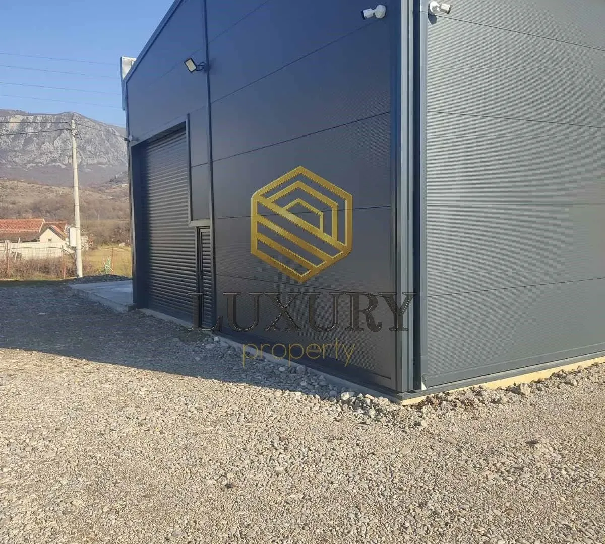 Rent, office space, 300m², Martinići, Danilovgrad