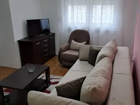 Rent, two bedroom apartment, 50m², Sajmište, Novi Sad - image 3