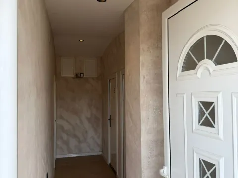 Izdavanje, stan, 30m², Centar, Bar - image 4