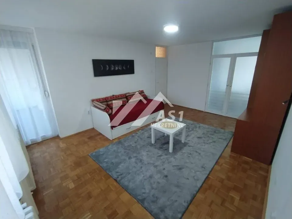 Izdavanje, dvosoban stan, 58m², Liman 2, Novi Sad Sve Podlokacije
