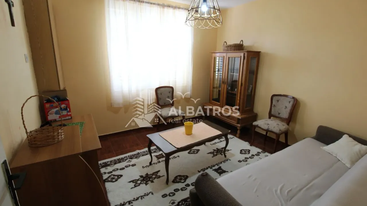 Rent, house, 125m², Bar, Crna Gora