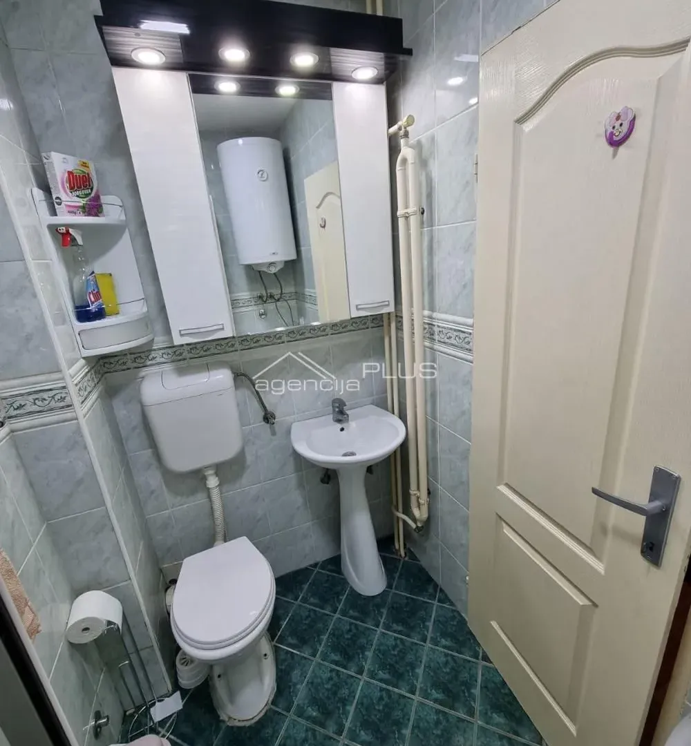 Izdavanje, jednosoban stan, 40m², Vidikovački venac, Rakovica