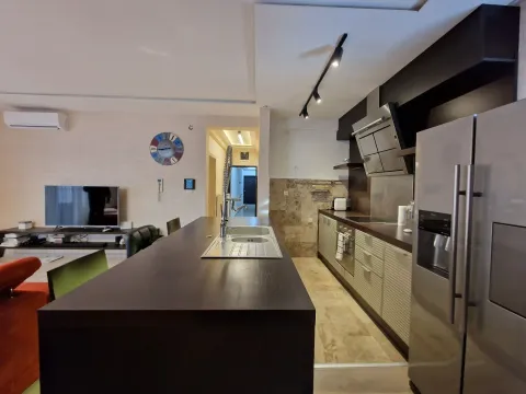 Rent, two bedroom apartment, 68m², Pržno, Budva - image 5