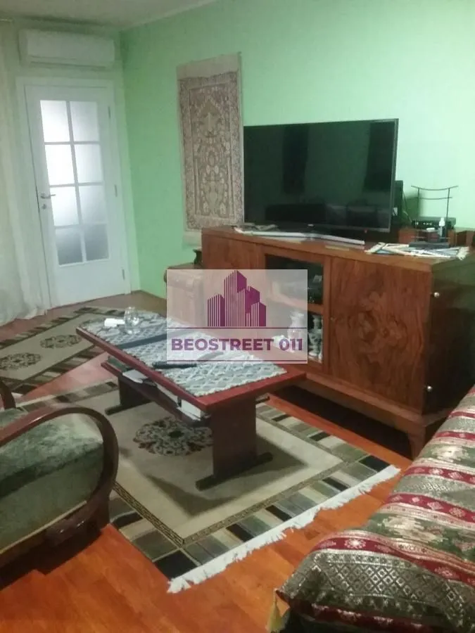 Prodaja, dvosoban stan, 73m², Senjak, Beograd