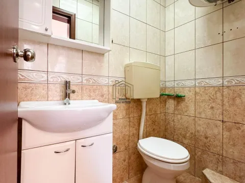 Izdavanje, poslovni prostor, 46m², Podgorica, Crna Gora - image 6