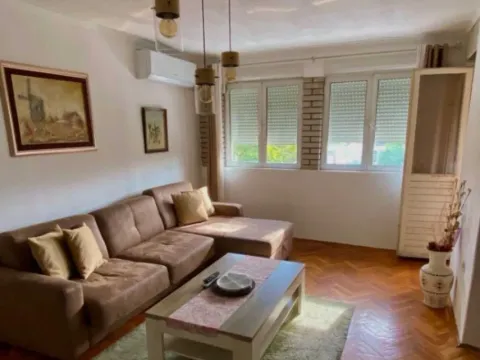 Izdavanje, dvosoban stan, 80m², Zabjelo, Podgorica - image 2