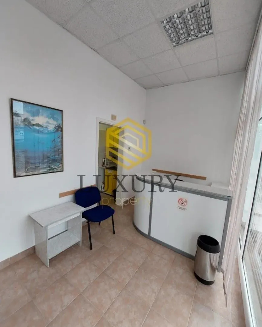 Rent, office space, 120m², City Kvart, Podgorica