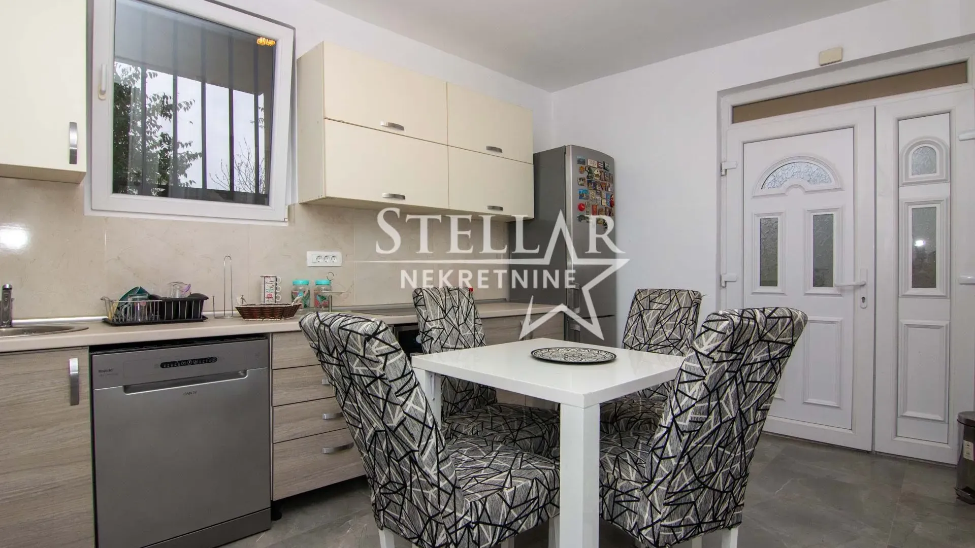 Rent, apartment, 55m², Stara Varoš, Podgorica