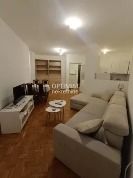 Stan in Voždovac Sve Podlokacije