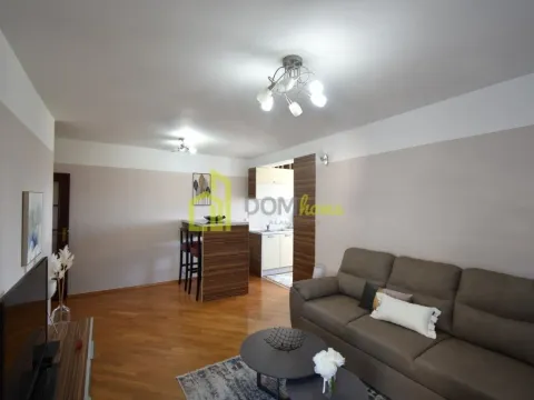 Izdavanje, dvosoban stan, 60m², Centar, Podgorica - image 11