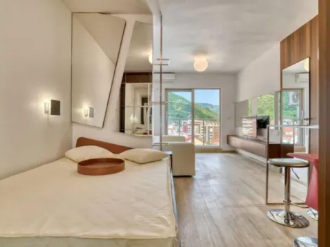 Prodaja, garsonjera, 33m², Centar, Budva - image 8